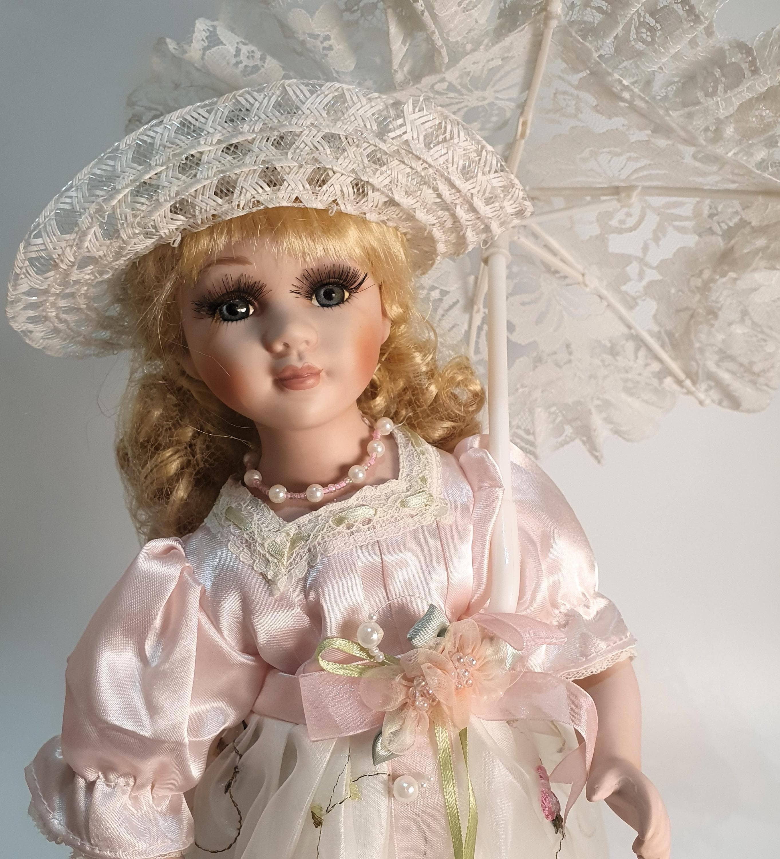 人形 PORCELAIN DOOL Porcelain Doll • Limited Edition Collector Item 17