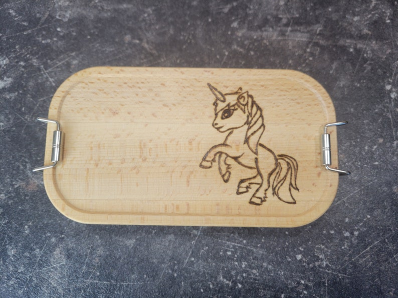 Metall Lunchbox personalisiert mit Holzdeckel Einhorn handgebrannt heimisches Buchenholz Mädchentraum Bild 1