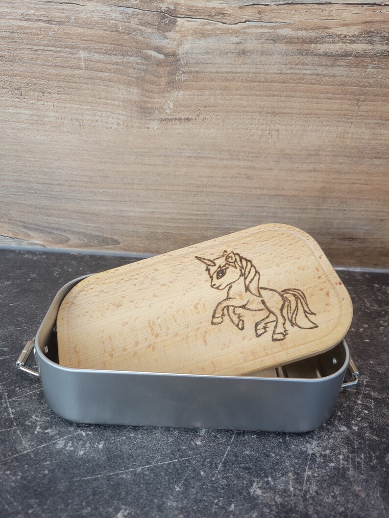 Metall Lunchbox personalisiert mit Holzdeckel Einhorn handgebrannt heimisches Buchenholz Mädchentraum Bild 9