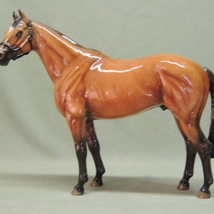 Thoroughbred Bay - Ceramic Figurine - 34cm Long x 29cm High - Ceramic Horse Figurine - Cheval Ceramics