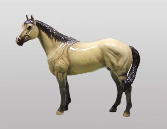 Buckskin Large Quarter Horse - Ceramic Horse Figurine - 22cm Long x 26cm High x 8cm Wide - Cheval Ceramics