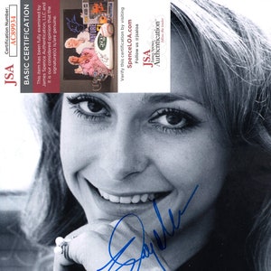 Elizabeth Ashley Actress Hand Signed Autograph 8x10 Photo with JSA COA