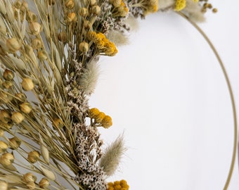 Spring Neutrals Wreath: A Prairie of Textures in Dried Blooms!