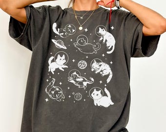 Comfort Colors Space Cat Shirt, Astronaut Cats Graphic Tee, Cute Galaxy Kitty T-Shirt, Comfort Colors 1717 Unisex, Cat Lover Gift
