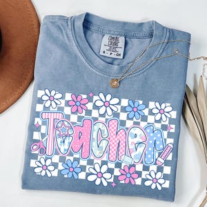 Comfort Colors Retro Teacher T-Shirt: Floral Checkered Design