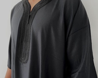 Moroccan Thobe, Highest Quality - Made in Morocco Men's Gandoura, Djellaba, Jubbah. Black.