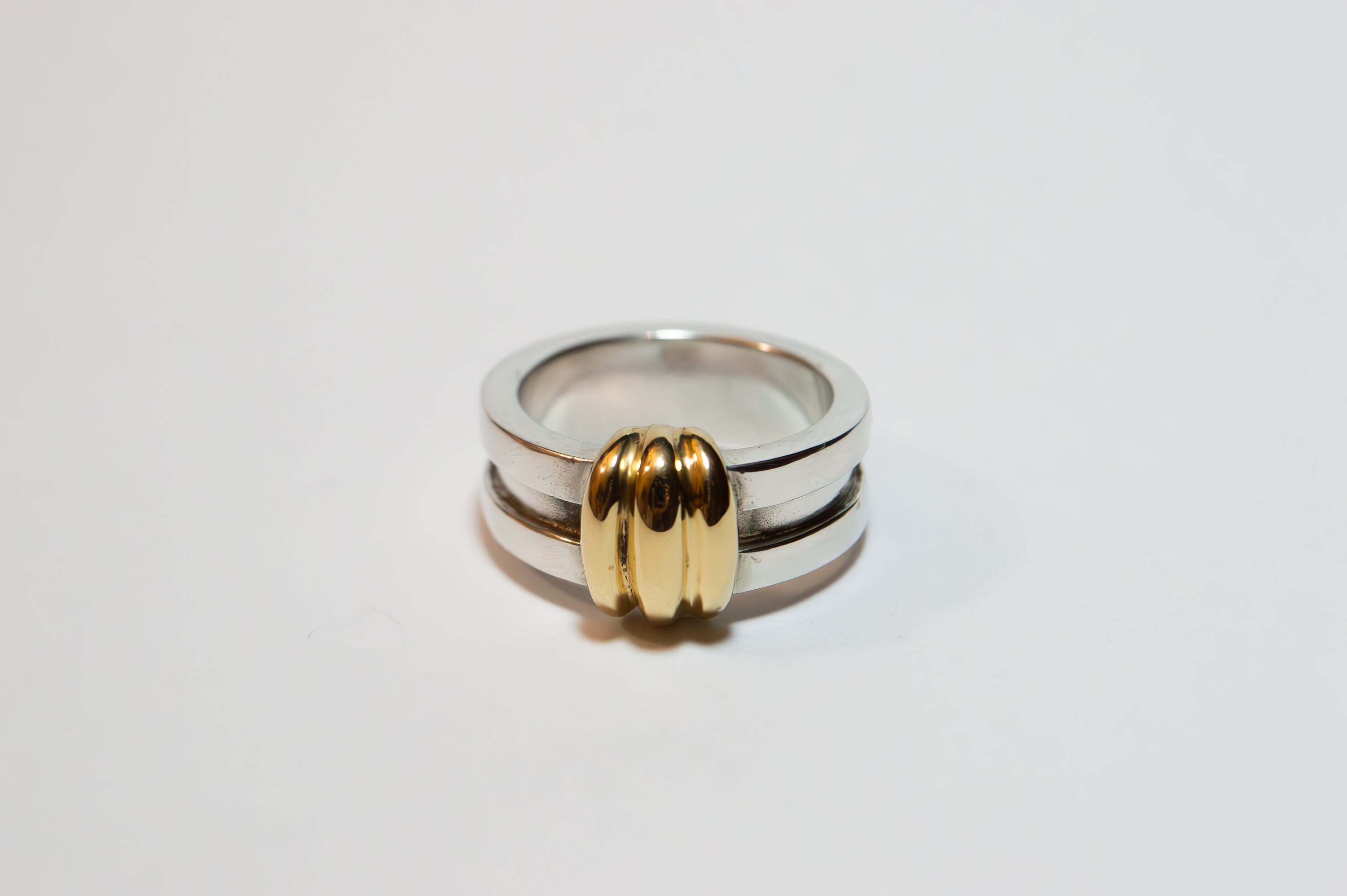 ©︎1995 Tiffany & Co. Vintage Ring s-l400.jpg
