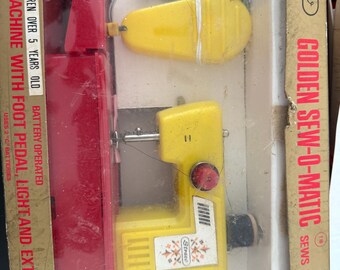 1968 New In Box Straco Golden Sew-o-matic