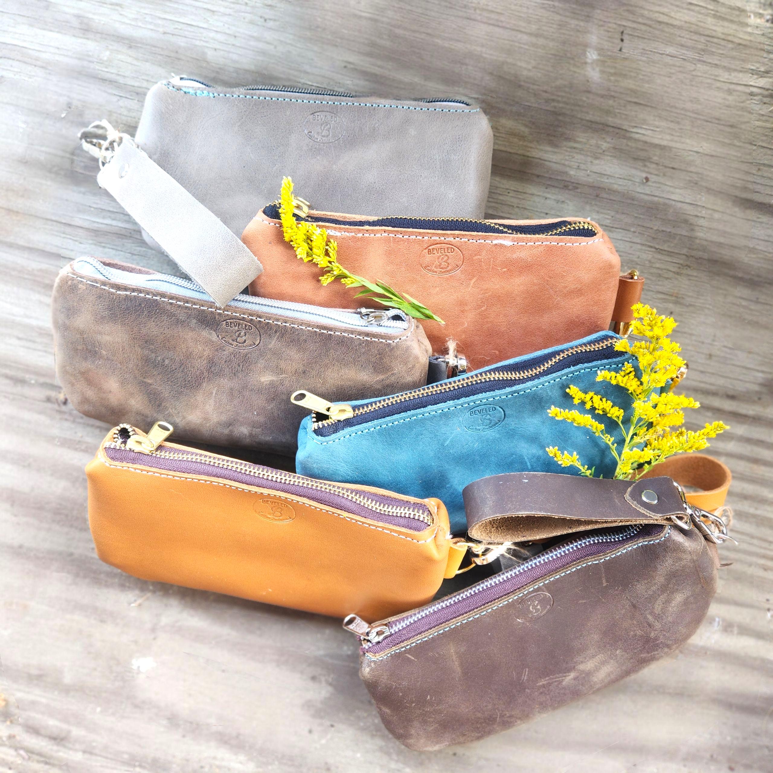 The BE wristlet- handmade leather wristlet. Perfect for an evening bag or use as a wallet & pair with a tote! - Thumbnail 4
