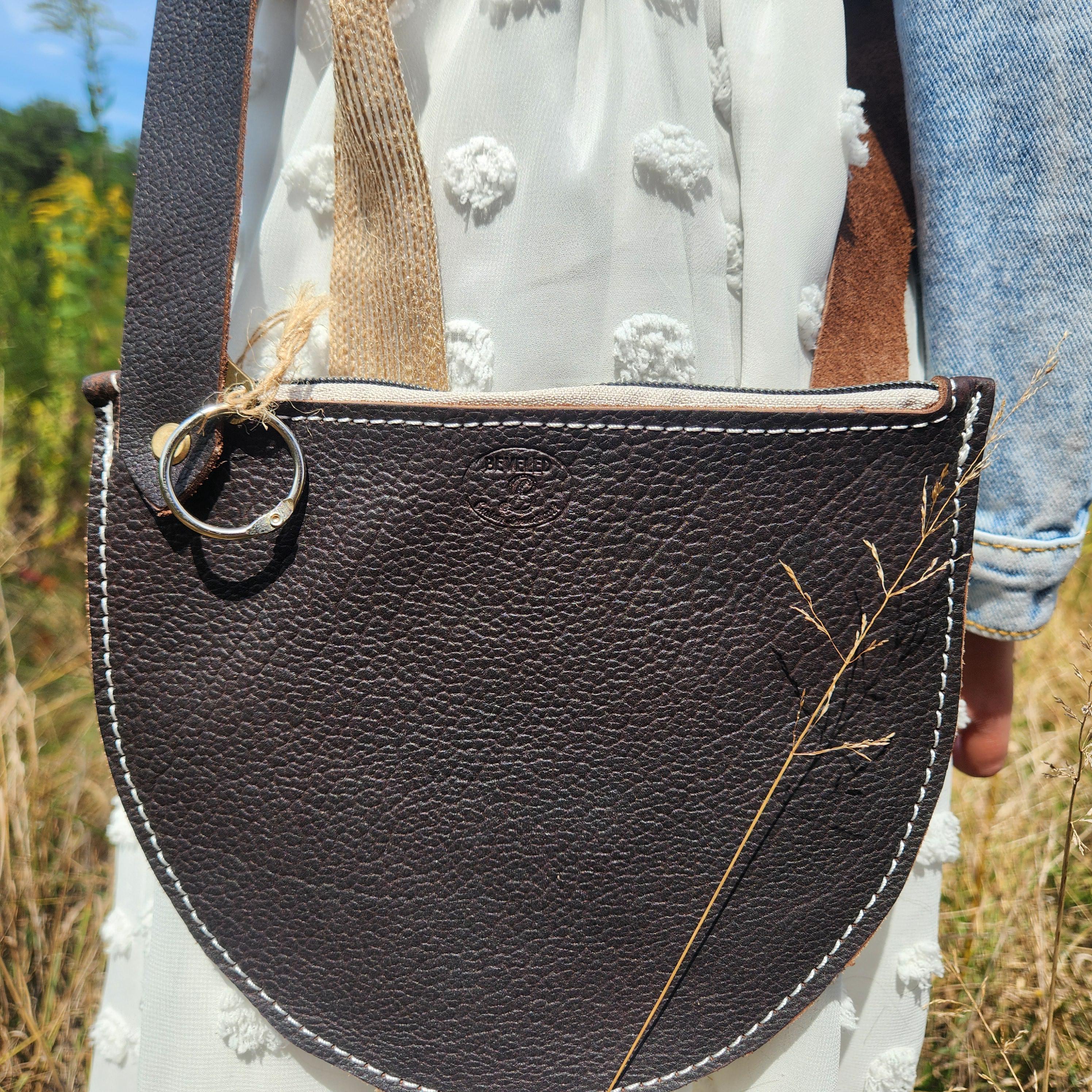The Monroe Crossbody- perfect bag for the minimalist everyday carry or for going out! - Thumbnail 3