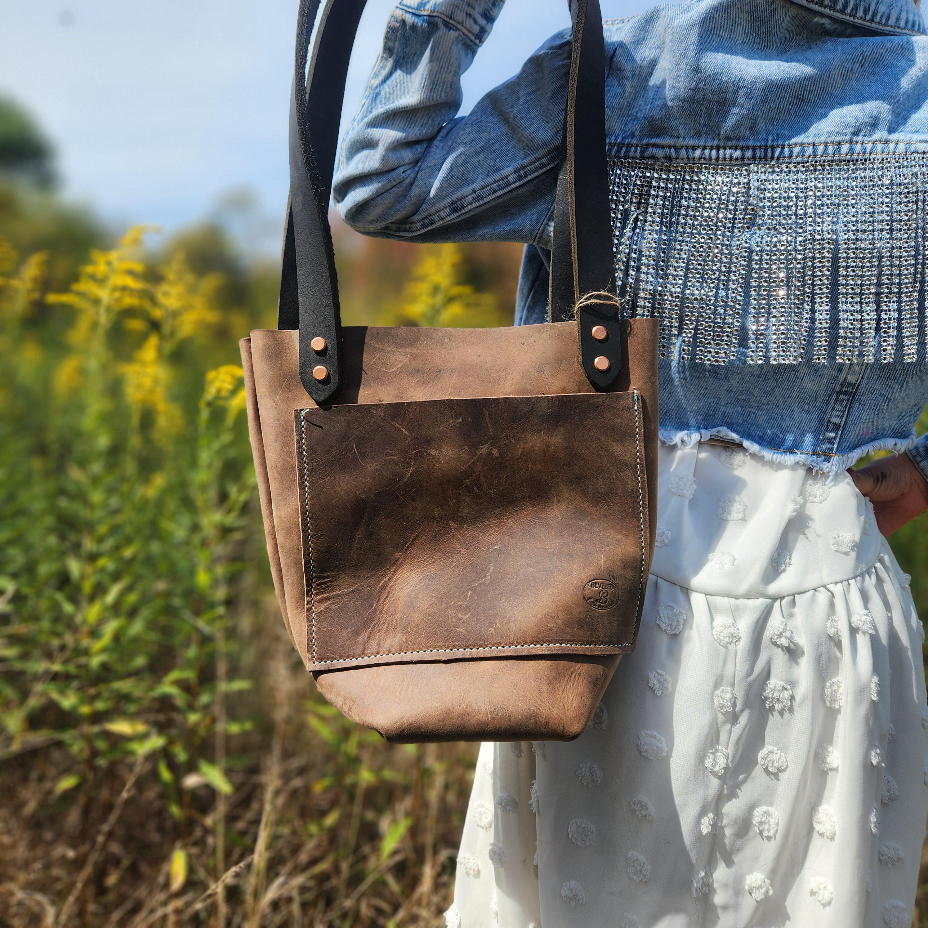 Heart of Rosa tote: everyday carry leather tote style bag - Thumbnail 2
