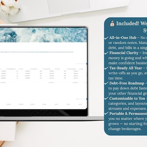 K&ouml;nnte beinhalten: Ein Laptop zeigt eine "Strategic Tax Planning System"-Oberfl&auml;che mit Finanzdaten. Der Bildschirm befindet sich vor einem hellen Hintergrund mit Text, der ein Verm&ouml;gensverwaltungssystem beschreibt, einschlie&szlig;lich Funktionen wie finanzielle Klarheit und einem schuldenfreien Fahrplan.