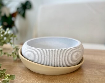 Vesa Modern Design Bowl: Decorative Key and Coin Catch-All