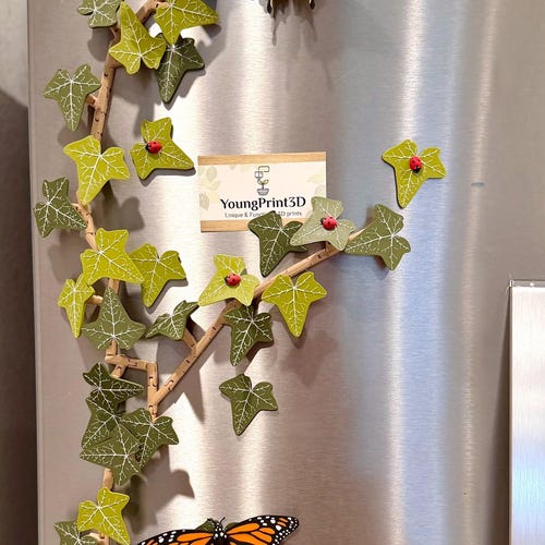 English Ivy Fridge Foliage Magnet Set: Articulating Vine