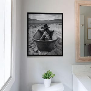 Vintage Cowgirl Wall Art Rustic Black And White Western Art Print For Bathroom Bild 6
