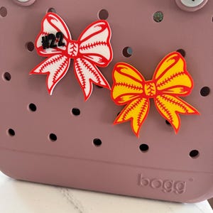 Softball Bow, Baseball Bow, Bogg Bag Buttons, Bogg Taschenanhänger, benutzerdefinierte Bogg Taschenanhänger