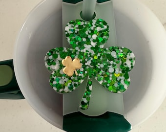 Adorno Stanley personalizado con trébol del Día de San Patricio. 30 oz y 40 oz