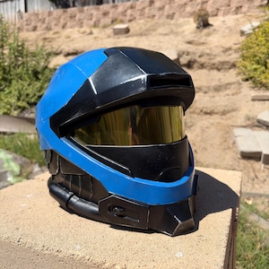 chiefs motorcycle helmet Kansas City Replica Riddell Speed Game Day Treasures field designs NECA Halo Master Chief's Motorcycle