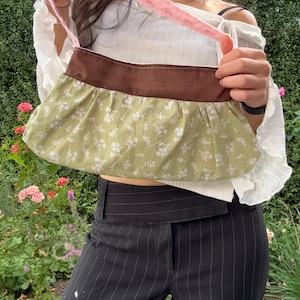 Bolso de hombro Ruby <3 / Botón de helecho verde