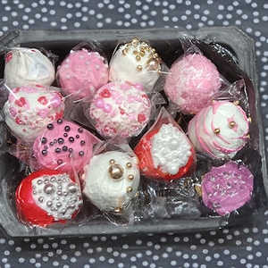Cake Pops, Mothers day cake pop, Chocolate pop, Baby Shower cake, Birthday Pop, Sweet Chocolate Treats