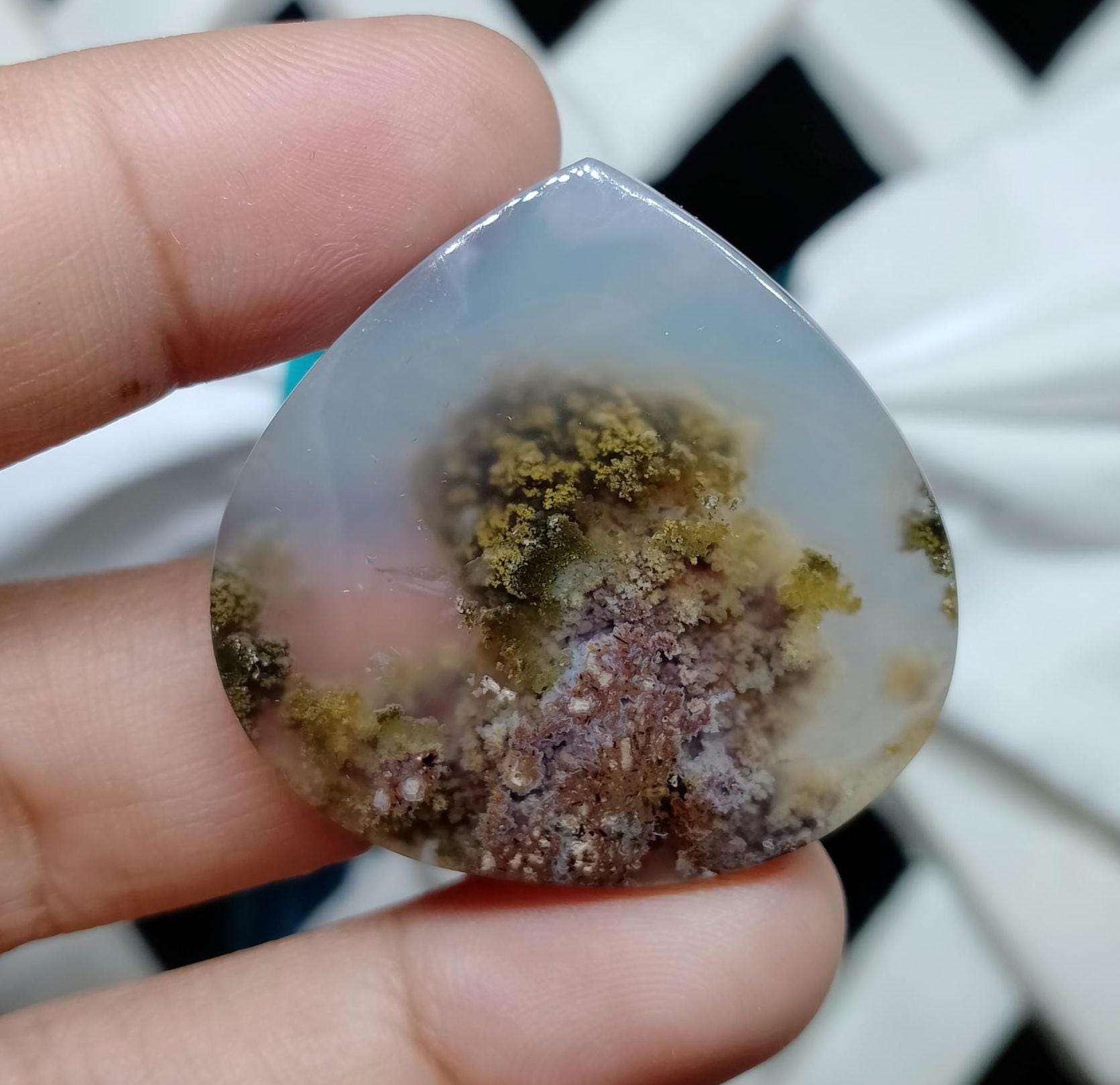 Moss Agate Gemstone (32x33x5 mm)