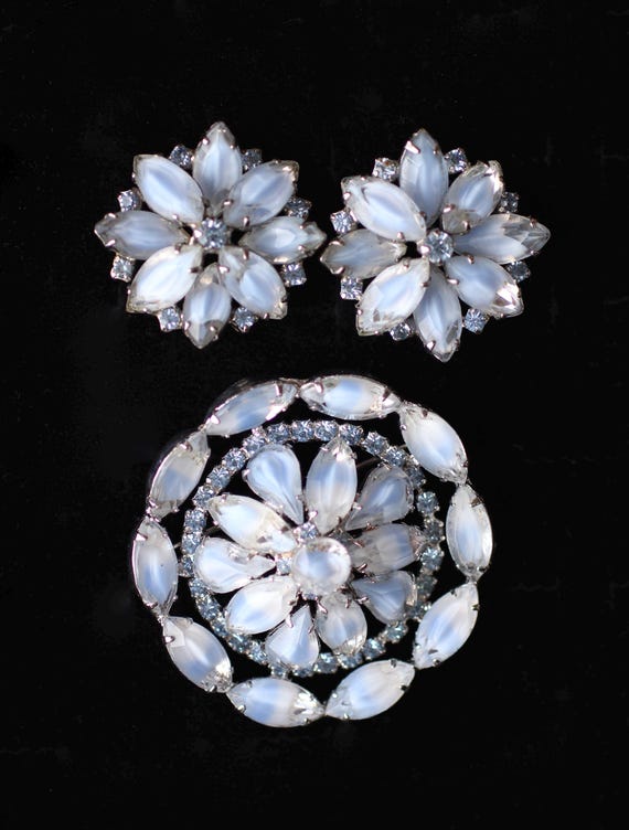 Vintage Kramer Frosted Blue Givre Glass Brooch & Clip-On Earring Set – Signed