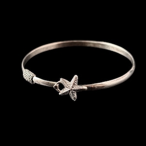 Armband i sterlingsilver med sjöstjärna och krok, storlek 7.25