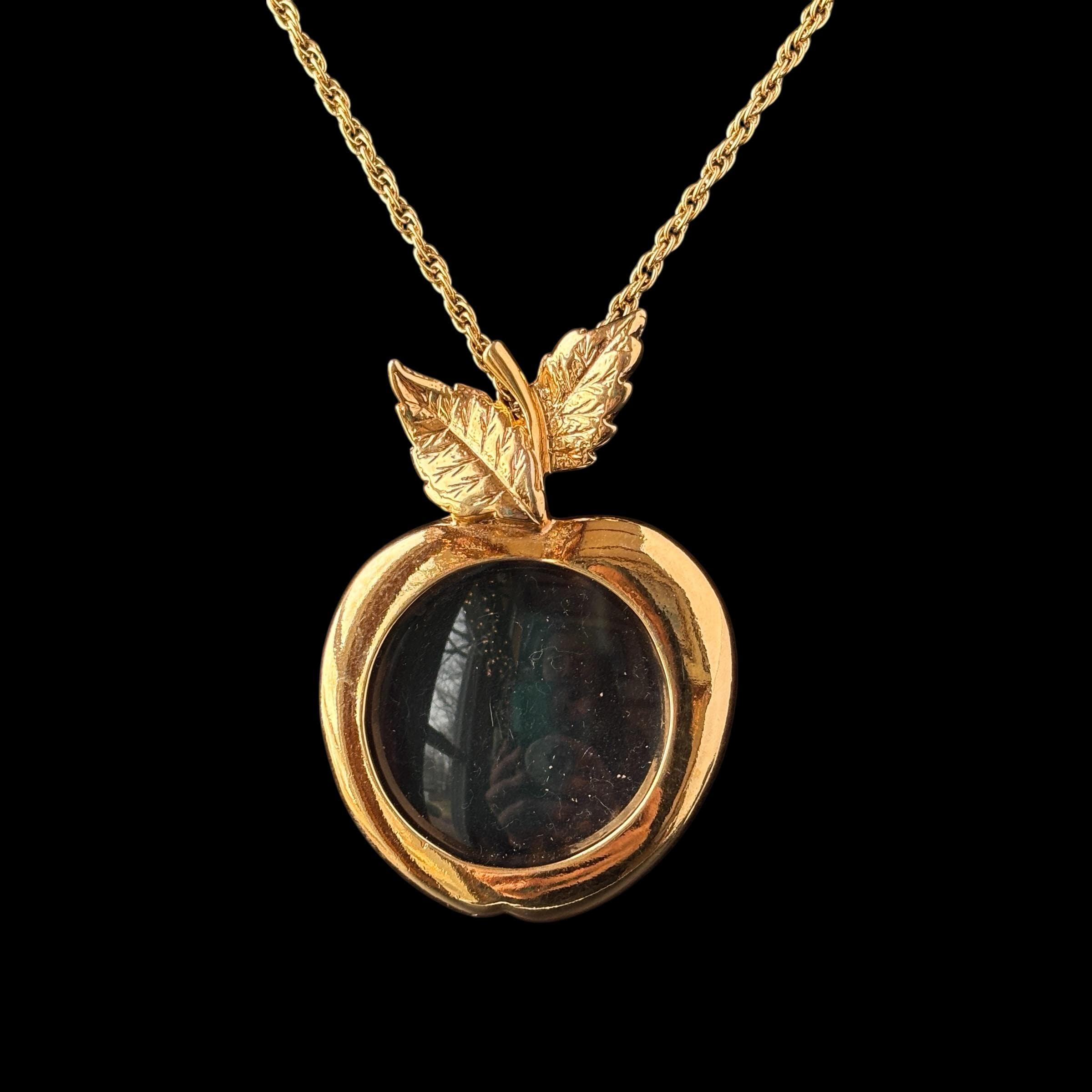 Vintage Avon Gold Tone Apple Magnifying Pendant Necklace, Signed