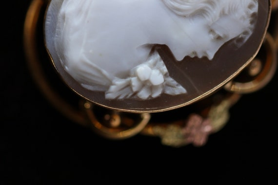 Vintage Right Facing Shell Cameo with Black Hills… - image 6