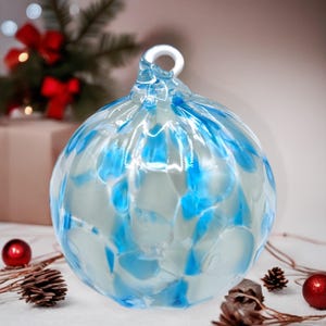 Hand Blown Glass Holiday Ornament – Unique Christmas Tree Decoration