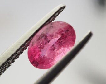 Natural Spinel 1.02 carat from Tanzania cut in Thailand.
