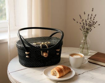 Mini/Petite Woven Rattan Bag. Chic & Boho Purse. Girls Trip Bag. Cute Adorable Well Made Bag. Birthday/Mother's Day Gift. Bag for Favors.