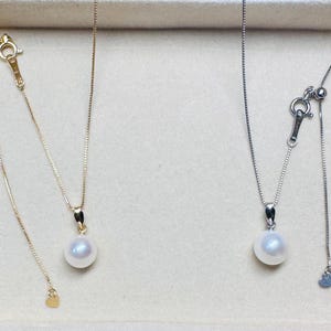 18K JapanGold / Platin Halskette mit Anhänger / Akoya Perle ab 7.5 mm / Kette verstellbar bis 45 cm / mit Box / Made in Japan<Direktversand aus Japan>