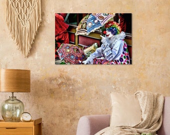 Payaso colorido y paraguas