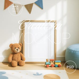 Maqueta de marco de madera vertical para habitación infantil con juguetes, maqueta de póster infantil con tapete (A4/A3), maqueta de obra de arte enmarcada, plantilla de arte mural PSD