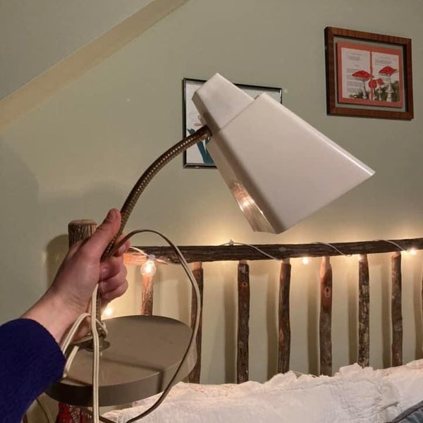 Gooseneck Table Lamp