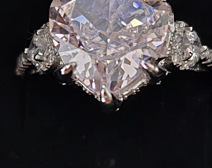 Sterling Silver Heart-shaped s925 high-quality Ring with a light pink cubic zirconia stone