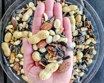 Big Bird Blend - Gourmet Birdseed Blend - Crow, Jay, and Woodpecker Treat