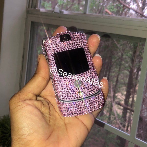 Made To Order Rhinestone Motorola Razor / Razr, Y2k Vintage Blinged Sparkly, 2000s glamour, Bedazzled Flip Phone, Paris Hilton Inspired