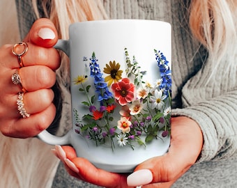 Keramisk mugg med blommig vildblomma: Elegant tekopp i Cottagecore