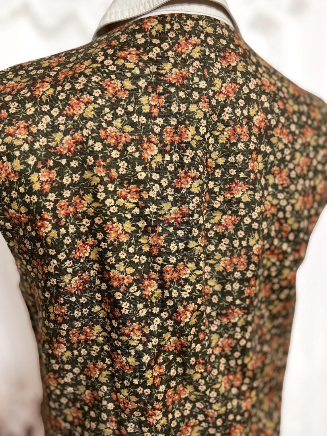 Women Vintage Floral Button-up Raw-edge Linen Vest