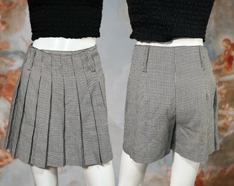 Vintage 90s Pleated Houndstooth Mini Wrap Skort, Size XS/ Small, Preppy Classic Academia