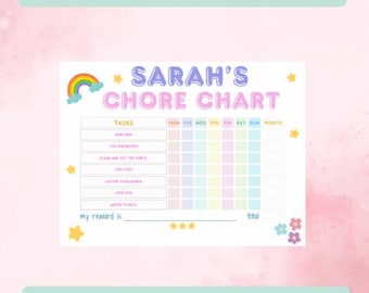 Può includere: Un grafico delle faccende stampabile con il testo "SARAH'S CHORE CHART" in colori pastello. Il grafico include spazi per compiti, giorni della settimana e punti, con un arcobaleno e stelle. È visibile anche il testo "INSTANT DOWNLOAD" e "completely customizable or use as is".