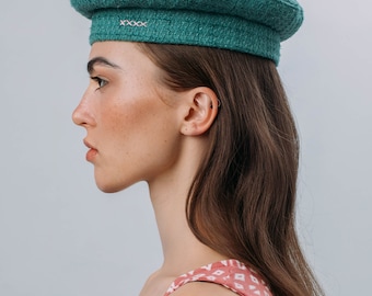 Green beret hat for women, elegant accessory, classic style headwear, perfect gift for her