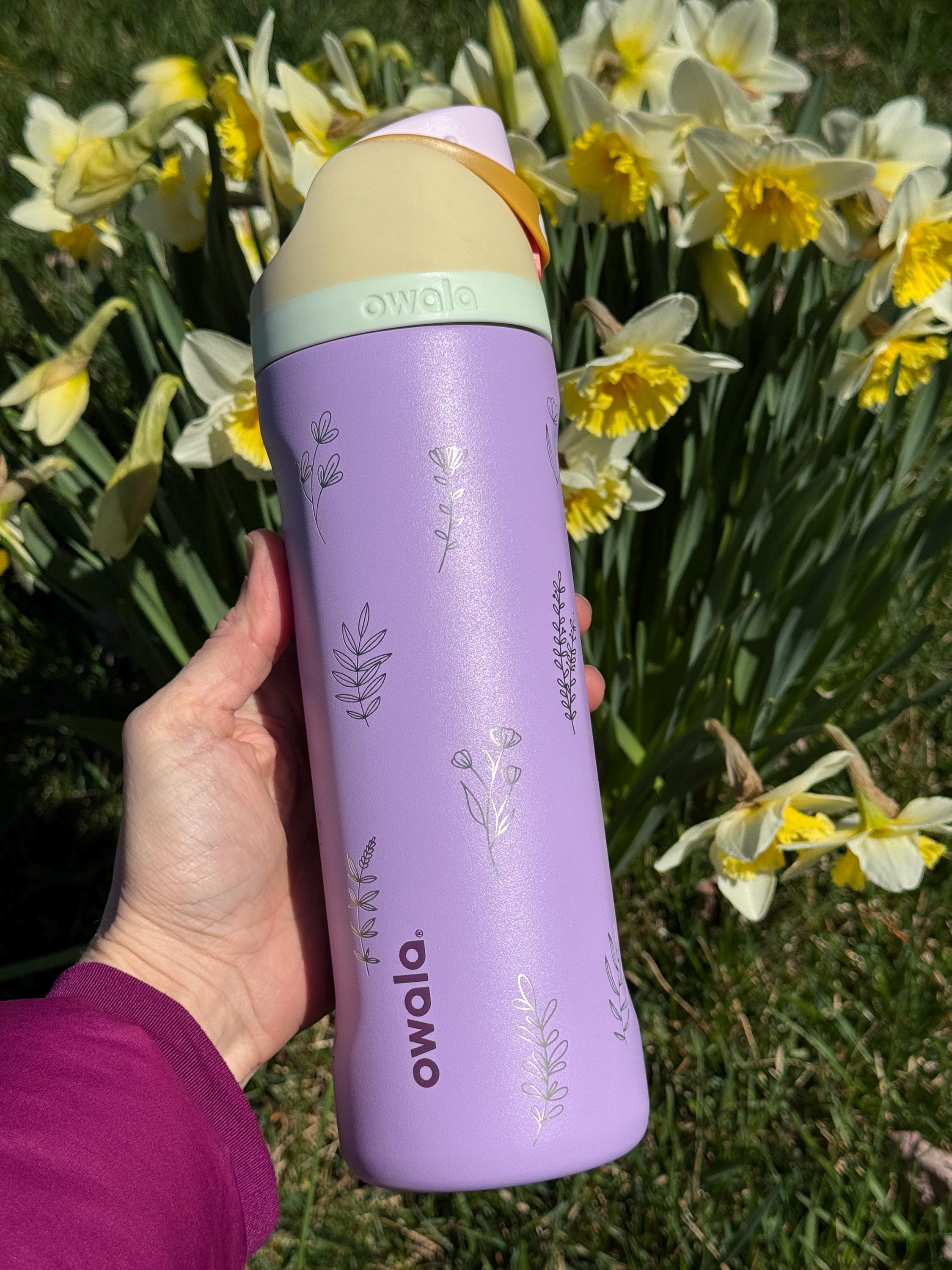 Personalized Floral Owala Water Bottle: Cottagecore Engraved Freesip ...