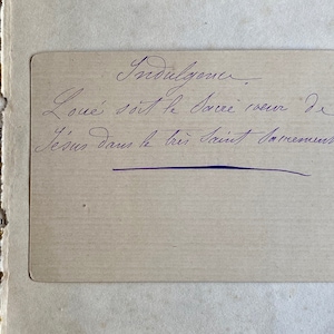 Antigo cartão de oração escrito à mão em francês, oração de indulgência