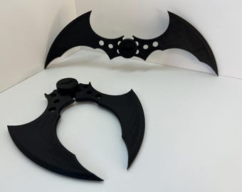 bat shaped folding batarangs