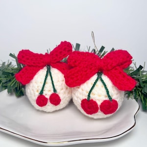 Crochet Christmas Ball Pattern, Crochet Christmas bauble, Crochet Christmas Tree Ornament, Instant Digital Download PDF Crochet Pattern