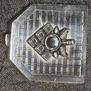 antique silver pill / patch / snuff / box