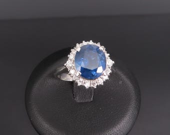 Anel Estate Gia em platina com safira azul-centáurea de 4,06 ct e diamante de 0,41 ct, tamanho 6.